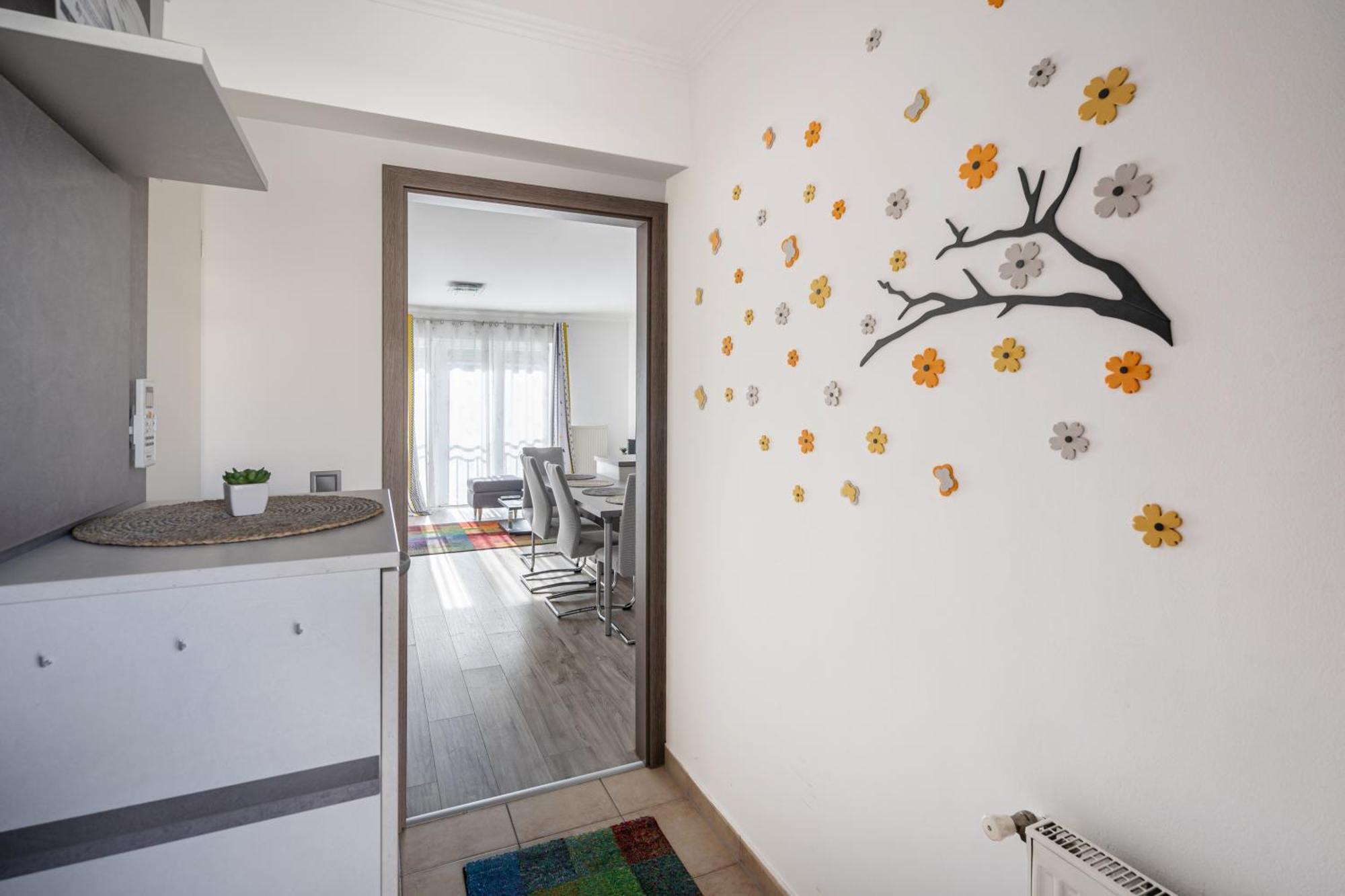 Mystic Meadows Apartament *